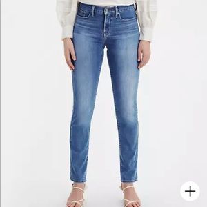 Best 25+ Deals for Levi Demi Curve Slim Leg Jeans | Poshmark